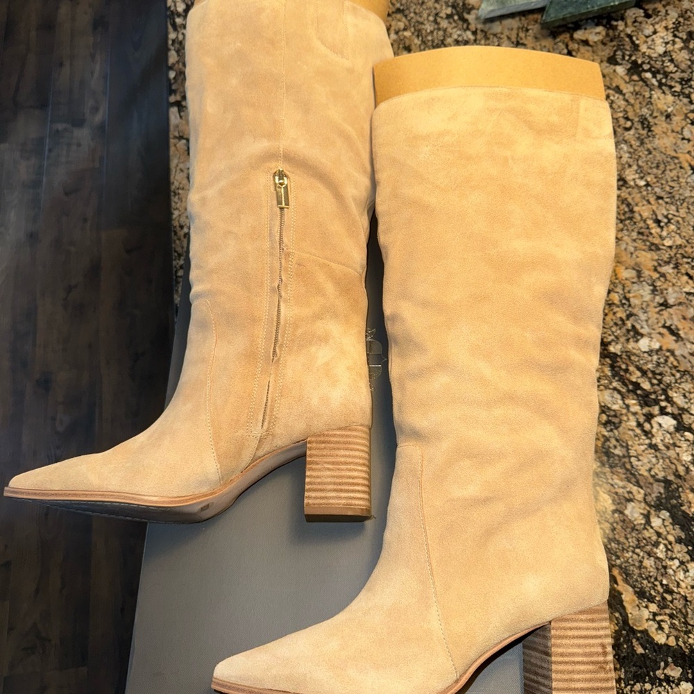 Vince Camuto Cream Heeled Boots - Picture 2 of 6